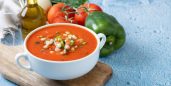 Gazpacho andaluz, una refrescante sopa fría para el calor